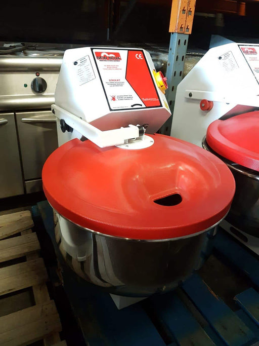 50 Kg Dough Mixer with Lid - Canmac Catering