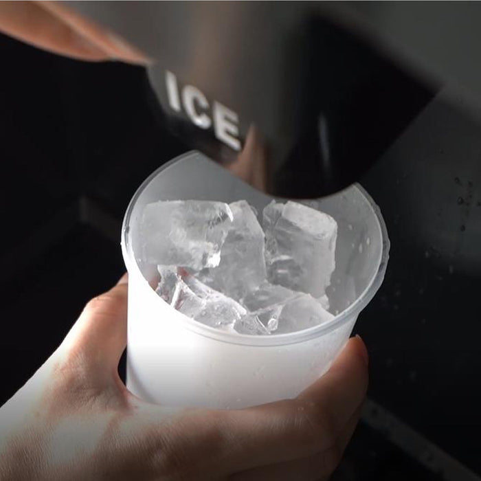 Combisteel Ice Dispenser - 60kg Capacity - Stainless Steel - Ventilated Cooling - R 290 Refrigerant - Compact Design - 230V Electric Power Combisteel