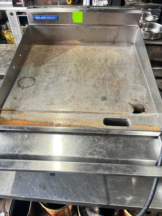 Commercial Blue Seal 60cm Electric Single Phase Flat Griddle-Refurbished Canmac Refurbished