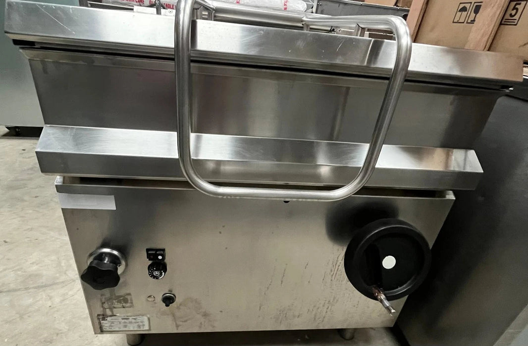 Brat Pan Nat Gas Hobart/ Bonnet Freestanding Manual Tilt / 70 Litres Commercial-Used Canmac Refurbished