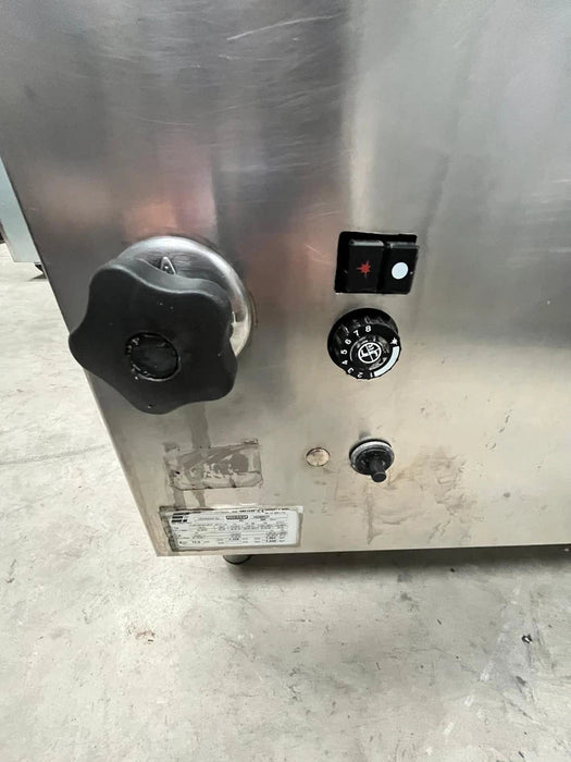 Brat Pan Nat Gas Hobart/ Bonnet Freestanding Manual Tilt / 70 Litres Commercial-Used Canmac Refurbished