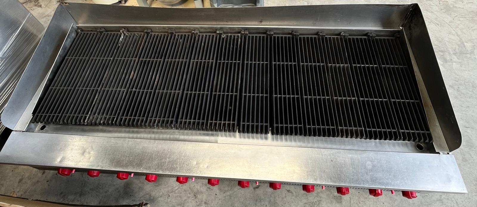 Bonnet Chargrill 180 cm Long Gas Chargrill-Refurbished Canmac Refurbished
