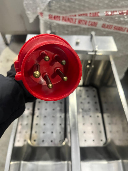 Valentine Twin Basket Electric 3 Phase Fryer V2200 T - Refurbished Canmac Refurbished