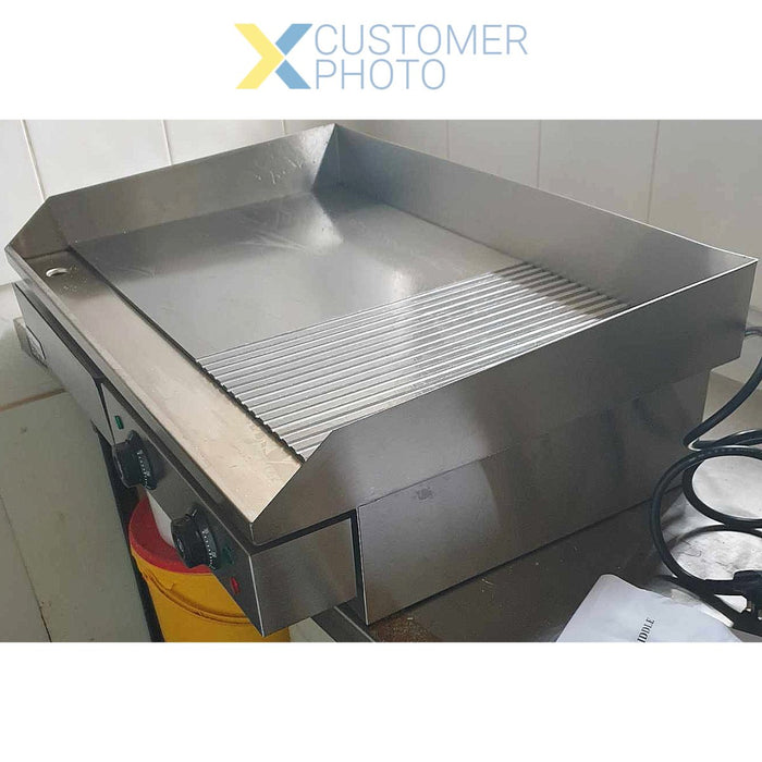 Commercial Griddle Smooth/Ribbed 730x470x240mm 4.4kW Electric |  HEG822