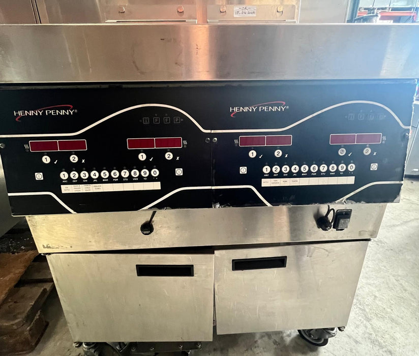 Henny Penny Chips Fryer Evolution Elite EEG-242 Double Tank Gas - Refurbished Canmac Refurbished