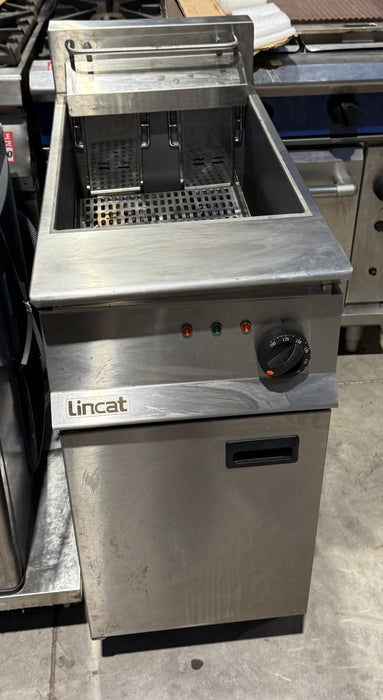 Lincat Opus Electric Freestanding Single Tank Fryer Refurbished Canmac Refurbished