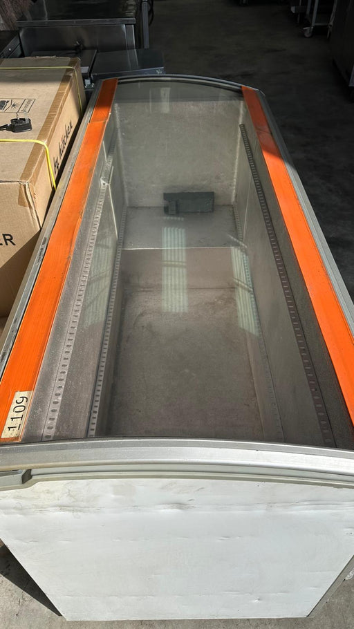 Novum 601L Glass Curve Top Display Freezer -Refurbished Canmac Catering Equipment
