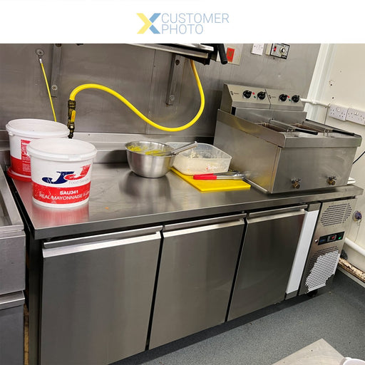 Professional Refrigerated Counter 3 Doors Depth 600mm | Thsnack3100 Tn Makfry