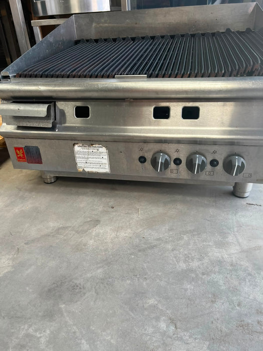 Falcon G3925 Dominator Plus 900mm Gas Chargrill 3 Burner Commercial Catering Canmac Catering Equipment