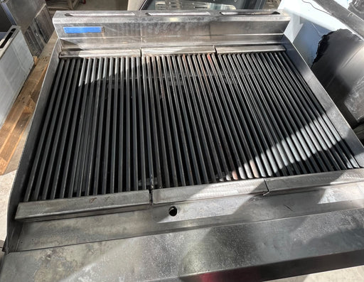 BlueSeal 3 Burner Gas Chargrill Stainless Steel Catering Grill 90cm Refurb Canmac Catering Equipment