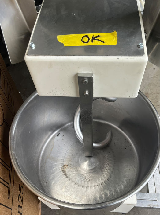 Commercial Spiral Dough Mixer – Professionally Refurbished – Fully Working Canmac Catering Equipment
