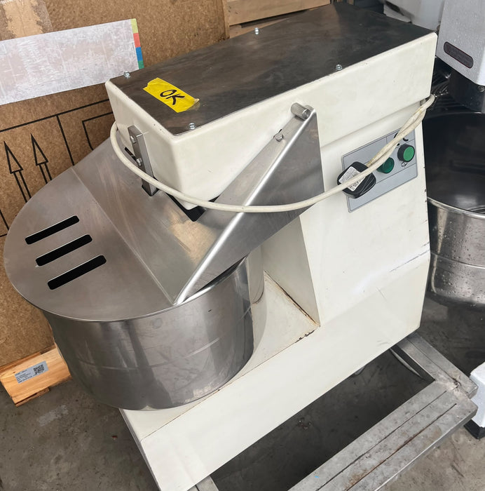 Commercial Spiral Dough Mixer – Professionally Refurbished – Fully Working Canmac Catering Equipment