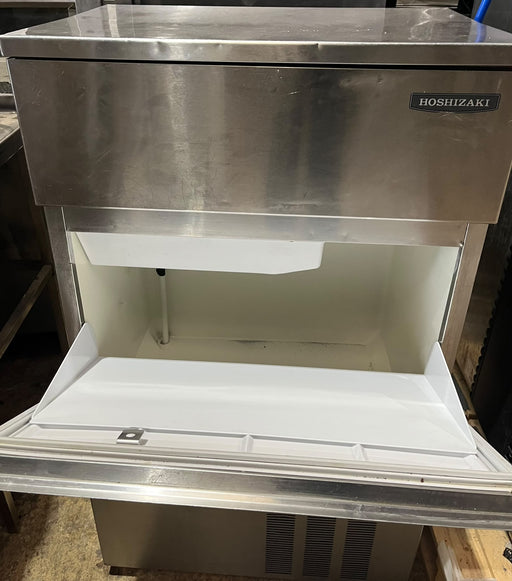 Hoshizaki IM-100LE-23 Commercial Ice Maker 100kg Air Cooled 230V Canmac Catering Equipment