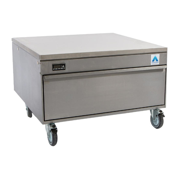 Capacity: 4x 1/1GN (86Ltr). Includes high castors and solid top.