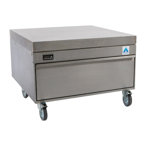 Capacity: 4x 1/1GN (86Ltr). Includes high castors and heat shield top.