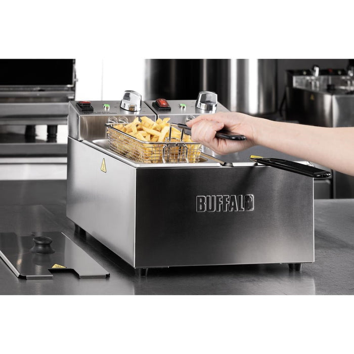 Buffalo Twin Tank Twin Basket 2x3Ltr Countertop Fryer 2x2kW Buffalo