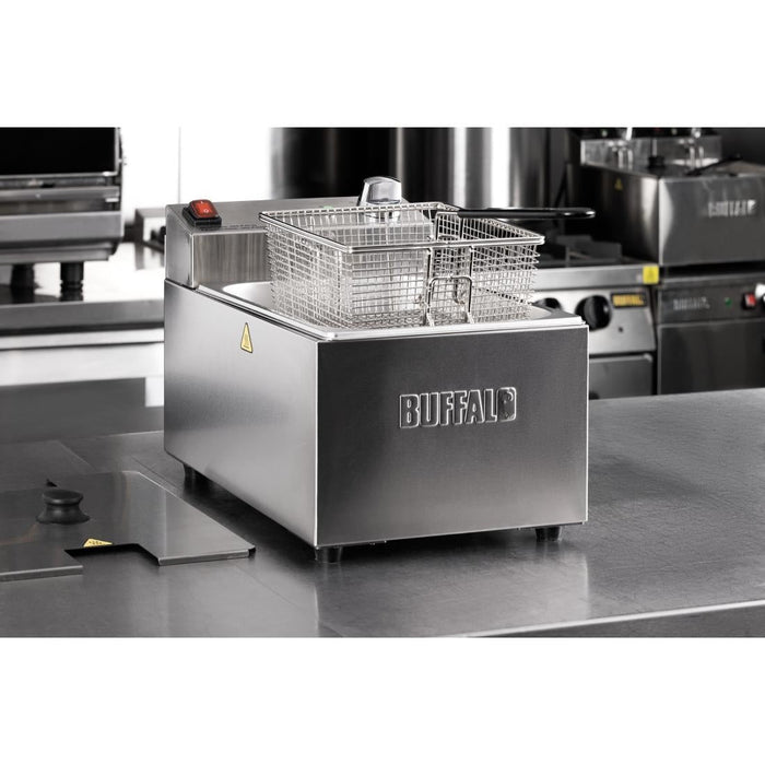 Buffalo Single Tank Single Basket 5Ltr Countertop Fryer 2.8kW Buffalo