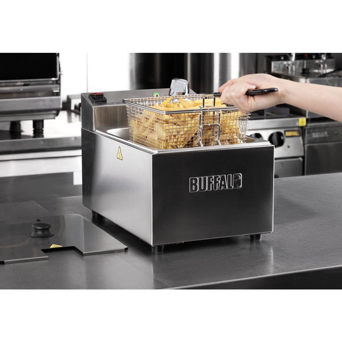 Buffalo Single Tank Single Basket 5Ltr Countertop Fryer 2.8kW Buffalo