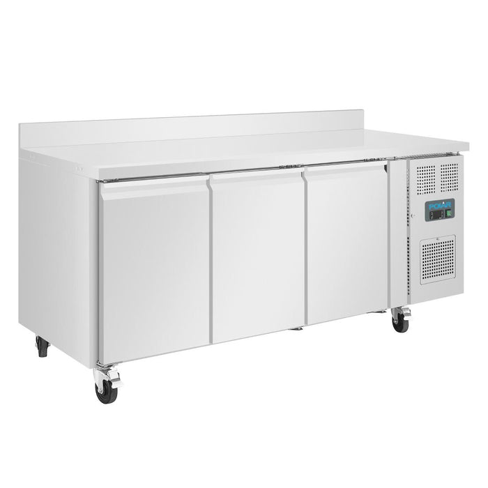 750W. Total usable capacity: 358 Ltr. R290