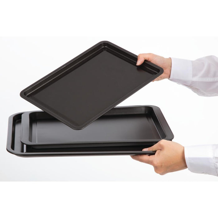 Nisbets Essentials Non Stick Baking Trays (3 Pack) Nisbets Essentials