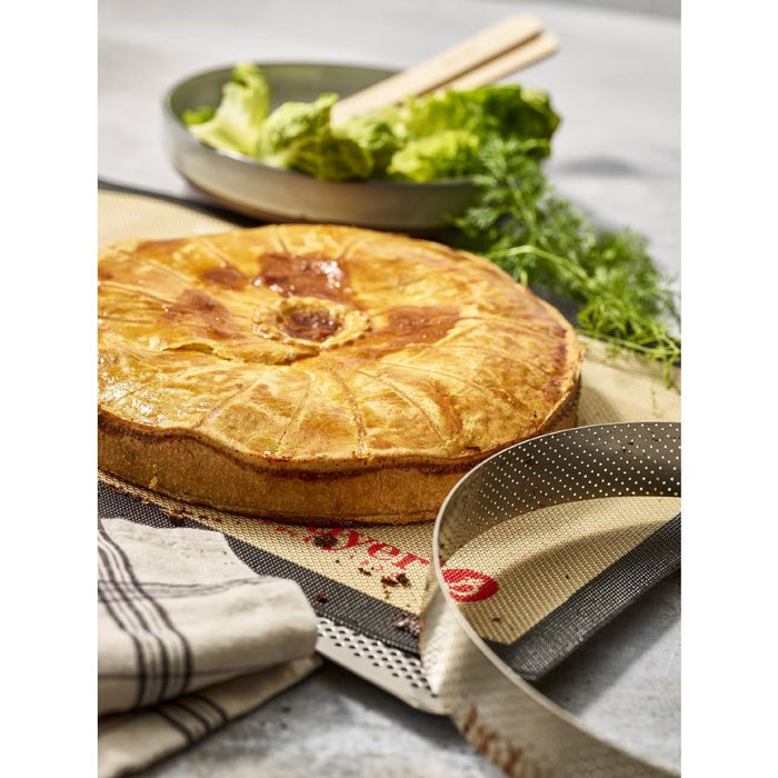 De Buyer Perforated Flat Aluminium Baking Tray 530x325mm De Buyer