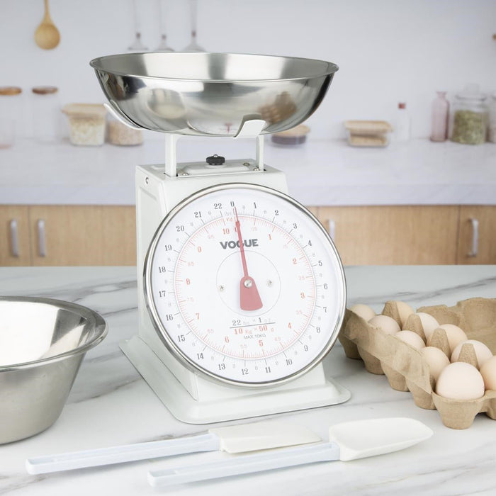 Vogue Heavy Duty Kitchen Scale 10kg Vogue