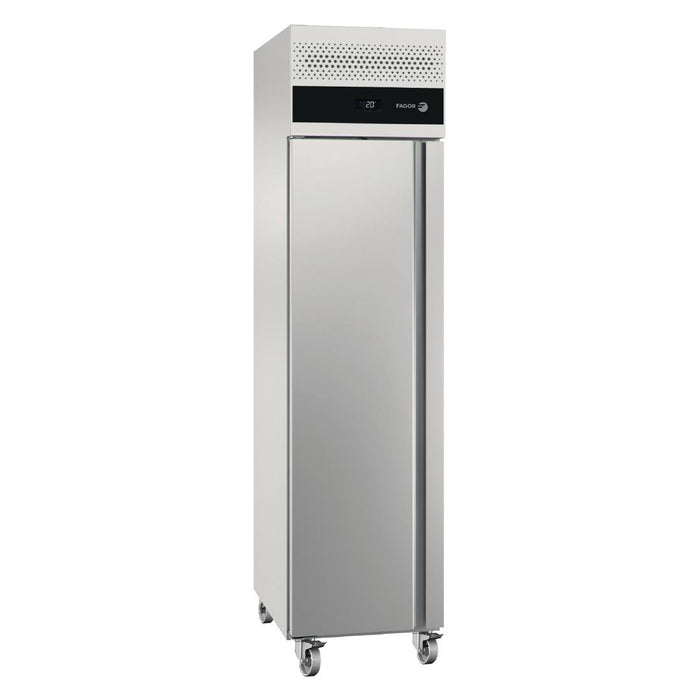 205W. Net capacity: 231Ltr