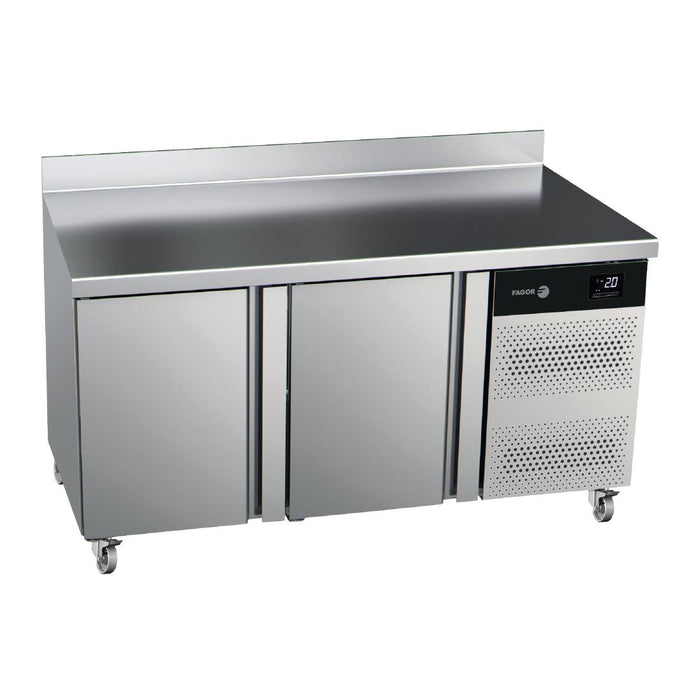 152W. Net capacity: 186Ltr
