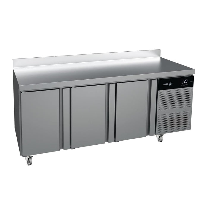 152W. Net capacity: 279Ltr