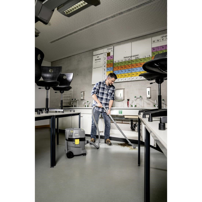 Karcher Battery Wet and Dry Vacuum NT 22/1 AP BP Without Battery and Charger Karcher