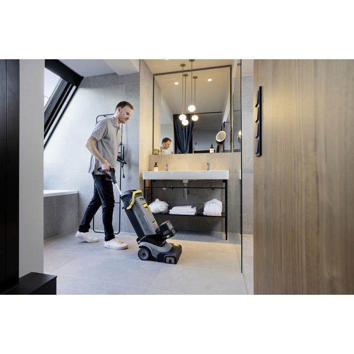 Karcher Scrubber Dryer BR 30/4 C BP Without Battery and Charger Karcher