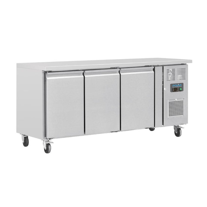 230W. Total usable capacity: 310 Ltr. R600a