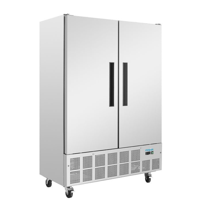 600W. Total usable capacity: 671 Ltr. R290