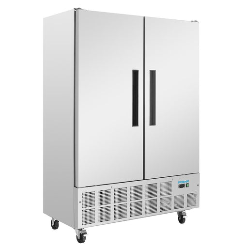 700W. Total usable capacity: 671 Ltr. R290