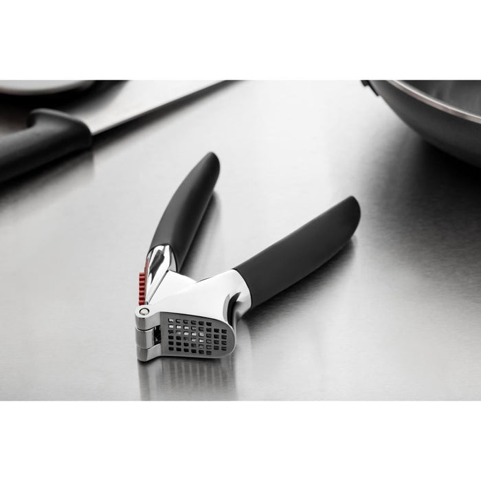 OXO Good Grips Garlic Press OXO