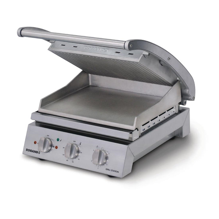 6 sandwich capacity. Ribbed top & smooth lower plates.