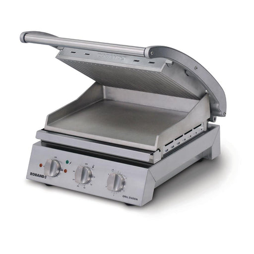 8 sandwich capacity. Ribbed top & smooth lower plates.