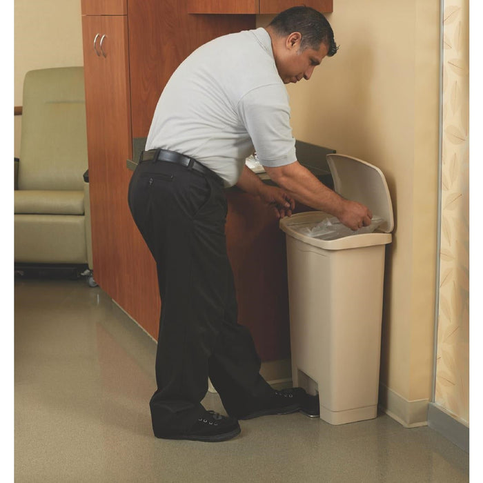 Rubbermaid Slim Jim Step-On Pedal Bin Beige 50Ltr Slim Jim