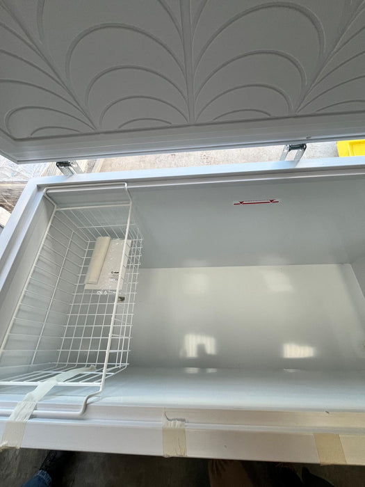 Gram CF 61 SG UK Stainless Steel Lid Chest Freezer 607 Litres-Refurbished Canmac Refurbished
