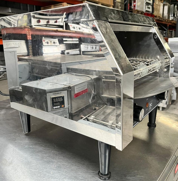 Professional Conveyor Toaster Large CT300 Capacity 300 Slices / Hour -B Grade