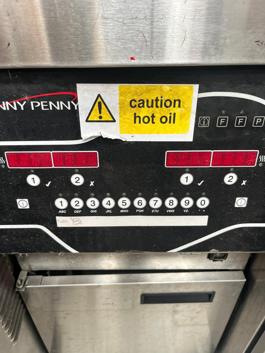 Henny Penny Chips Fryer EEE-141 Single Tank Electric-Refurbished Canmac Refurbished