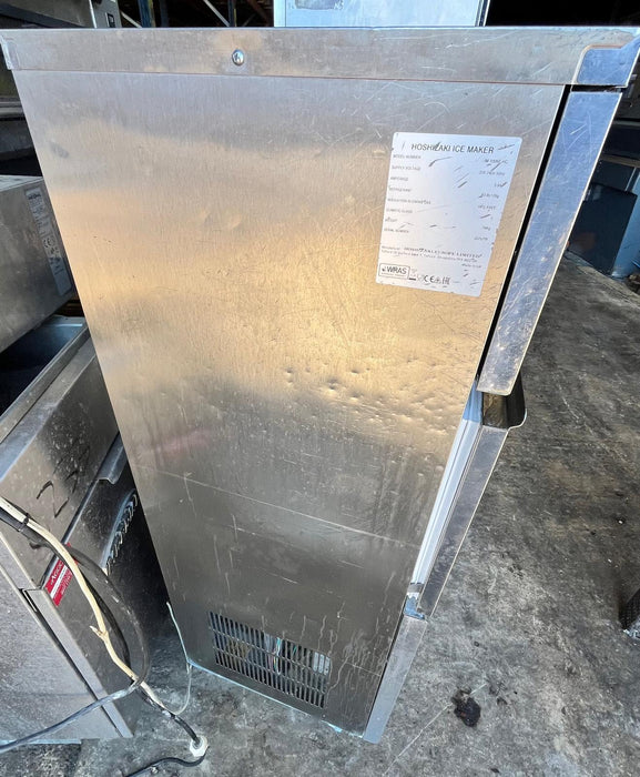 Commercial Hoshizaki IM-100NE HC Self Contained Cube Ice Maker- Refurbished Canmac Refurbished