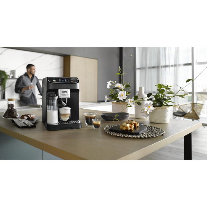 De'Longhi Magnifica Plus Bean to Cup Coffee Machine, ECAM320.60.B - Black DeLonghi