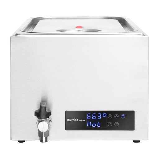 600W. Capacity: 28Ltr