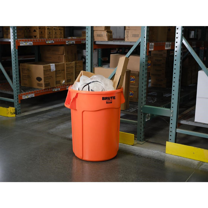 Rubbermaid BRUTE Container Hi-Visibility Orange 167Ltr Brute