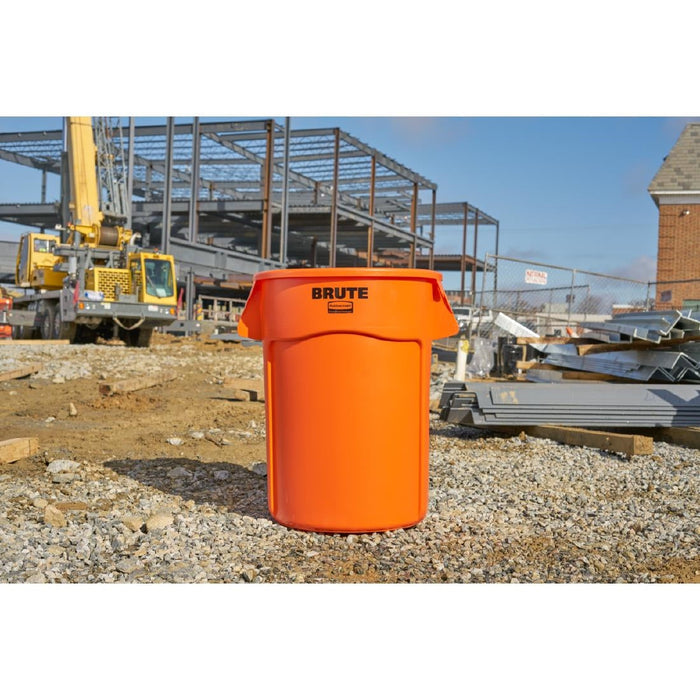 Rubbermaid BRUTE Container Hi-Visibility Orange 167Ltr Brute