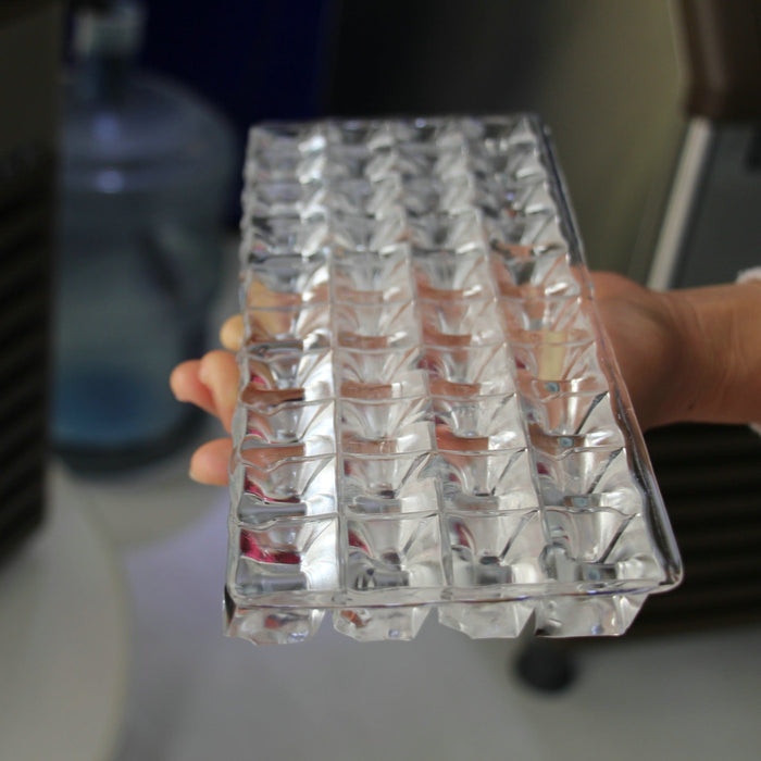 Commercial Ice Cube Machine 55kg/24h 18kg Bin Capacity SK-120P Canmac