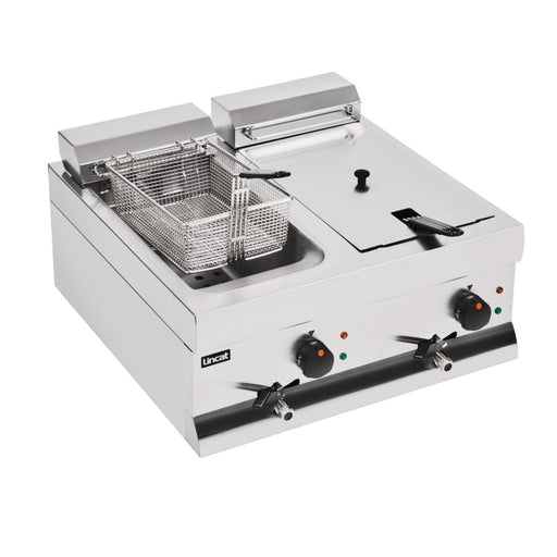 2x3kW. Oil Capacity: 2x9Ltr. Chip Output: up to 24kg/hr