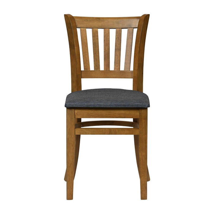 Turin Dining Table with 4 Manhattan Chairs in Weathered Oak with Shetland Sea Everyday