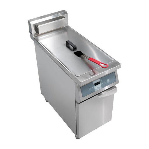 10kW. Capacity: 30Ltr. Depth: 900mm